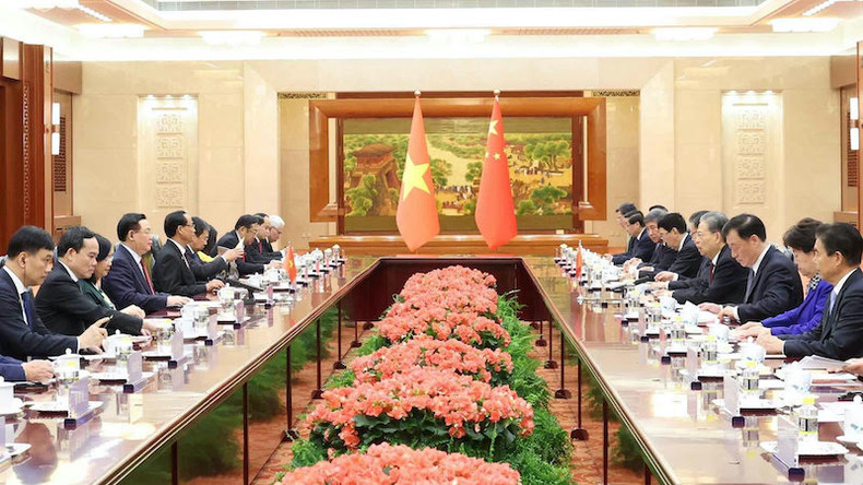 Общий вид переговоров. Фото: quochoi Общий вид переговоров. Фото: quochoi