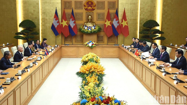 Общий вид встречи.