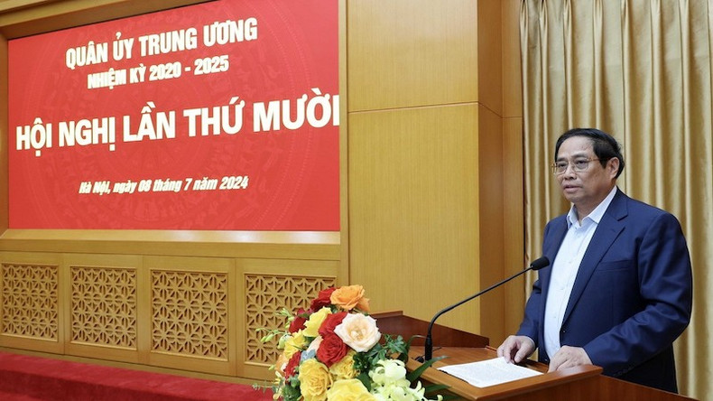 Премьер-министр Фам Минь Тьинь выступает на конференции. Премьер-министр Фам Минь Тьинь выступает на конференции.