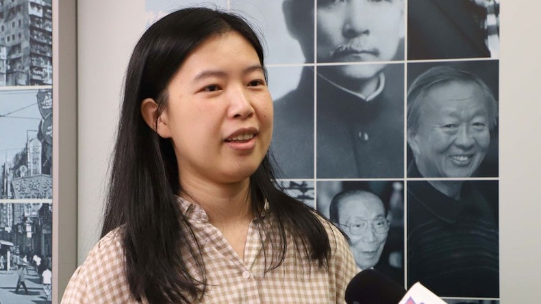 Помощник редактора Гонконгского института хроник Шарон Чжан. Фото: ВИА Помощник редактора Гонконгского института хроник Шарон Чжан. Фото: ВИА