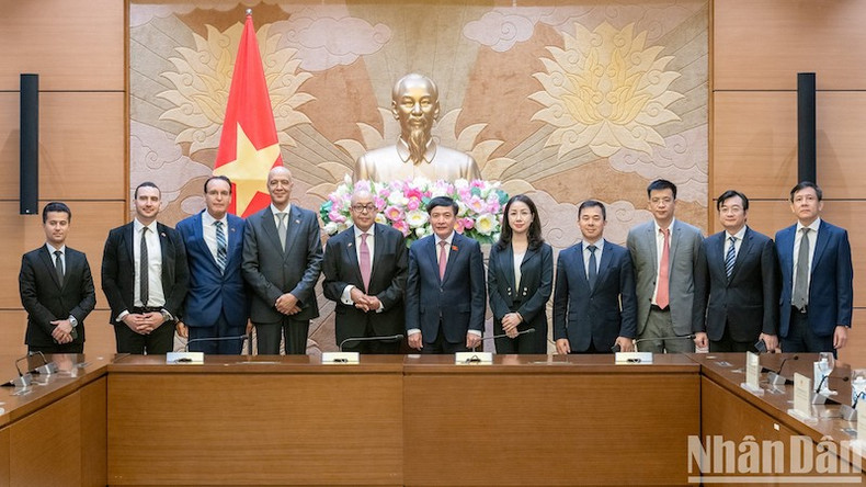 Делегаты двух стран на переговорах. Фото: Зюи Линь Делегаты двух стран на переговорах. Фото: Зюи Линь