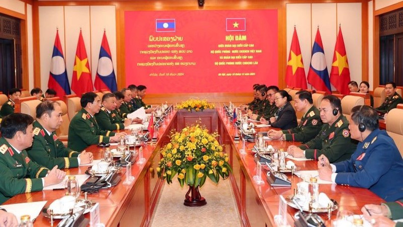 Обший вид переговоров. Обший вид переговоров.