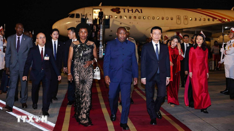 Президент Бурунди Эварист Ндайишимийе с супругой. Фото: ВИА