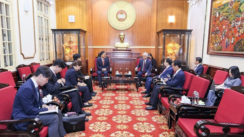 Общий вид приема Посла Южной Кореи Чхве Ен Сама. Общий вид приема Посла Южной Кореи Чхве Ен Сама.