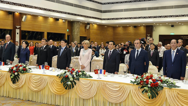 Делегаты на приеме. Фото: Шон Тунг Делегаты на приеме. Фото: Шон Тунг