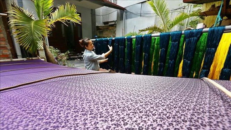 Шелк Ванфук славится прочностью, красотой и мягкостью. Фото: ВИА Шелк Ванфук славится прочностью, красотой и мягкостью. Фото: ВИА