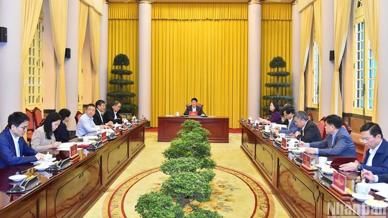 Общий вид рабочей встречи с Канцеляриеей Президента. Фото: Тхюи Нгуен