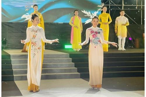 Одно из представлений программы церемонии закрытия. Фото: ВИА