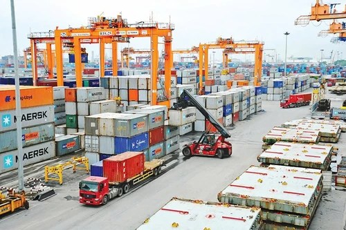 В 2025 году восемь товарных позиций с экспортной выручкой свыше 10 млрд. долл. США