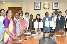 Общий вид церемонии подписания меморандума о взаимопонимании.