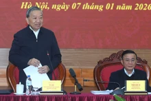 [Фото] Генеральный секретарь ЦК КПВ провел рабочую встречу с Отделом ЦК КПВ по вопросам политики и стратегий