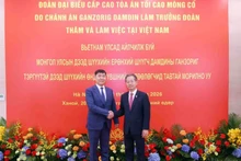 Председатель Верховного народного суда Вьетнама поздравил делегацию высокого уровня Верховного суда Монголии с визитом.