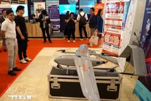 Выставочная зона, представляющая технологические продукты в сфере искусственного интеллекта, экосистему искусственного интеллекта и политику поощрения развития искусственного интеллекта города Дананг. (Фото: ВИА)