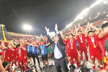 «Как будто с нами Дядюшка Хо в день великой победы...» — с гордостью поют футболисты сборной U22 Вьетнама.