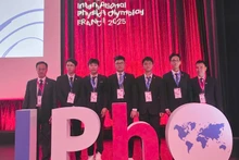 Сборная команда Вьетнама на IPhO 2025 года.
