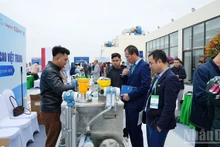 Программа торгово-деловых встреч по сопряжению спроса и предложения в цепочках промышленного снабжения в рамках мероприятия. (Фото: nhandan.vn)