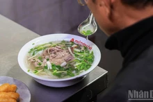 Вьетнамская кухня заняла 2-е место в мире по лучшим блюдам из лапши по версии TasteAtlas. (Фото: Ха Нам)