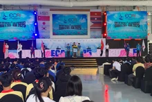 Общий вид церемонии открытия.