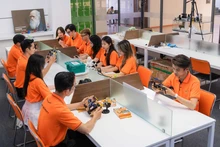 Студенты Университета FPT на учебном занятии. (Фото: Vietnam+)