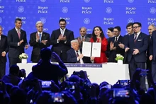 Президент США Дональд Трамп выступает на церемонии подписания Хартии Совета мира по прекращению конфликта в секторе Газа, Давос, Швейцария, 22 января 2026 года. (Фото: Anadolu Agency / ВИА)