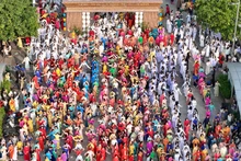 [Фото] Краски традиционных костюмов «аозай»