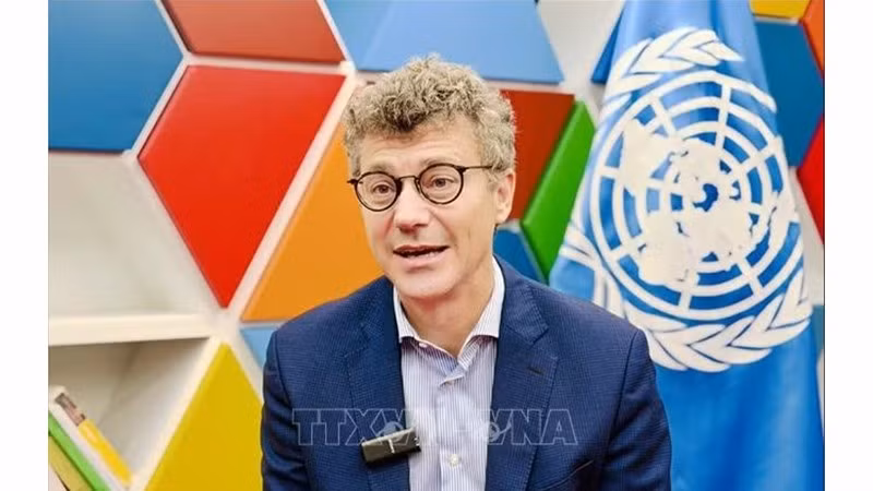 Глава представительства ЮНЕСКО во Вьетнаме Джонатан Уоллес Бейкер. Фото: ВИА