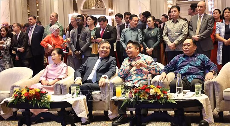 vna-potal-trang-trong-le-ky-niem-81-nam-quoc-khanh-viet-nam-tai-malaysia-stand-1.jpg