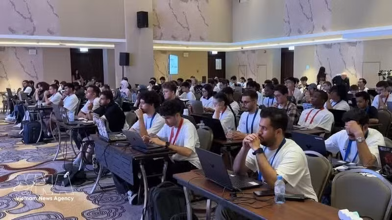 70 участников, представляющих 20 стран, принимают участие в лагере Positive Hack Camp 2026. Фото: ВИА