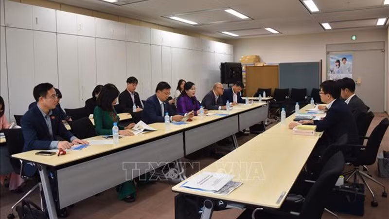 vna-potal-chu-nhiem-uy-ban-cong-tac-dai-bieu-nguyen-thanh-hai-tham-va-lam-viec-tai-nhat-ban-stand-1.jpg