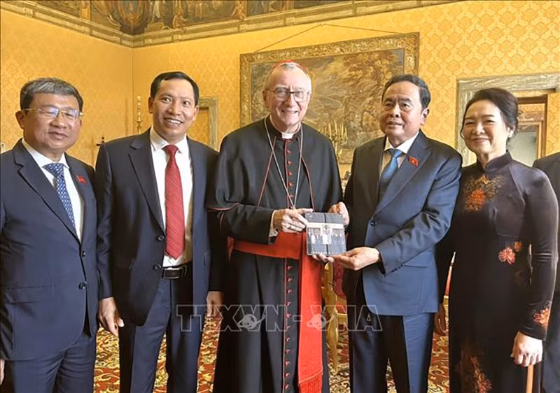vna-potal-chu-tich-quoc-hoi-tran-thanh-man-tiep-kien-giao-hoang-leo-xiv-stand-1.jpg