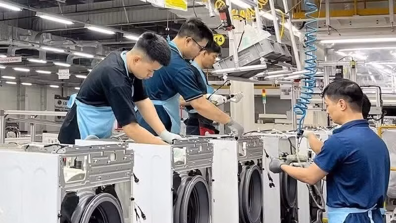 Производственная линия ООО LG Electronics Vietnam в Хайфоне. Фото: Чунг Киен