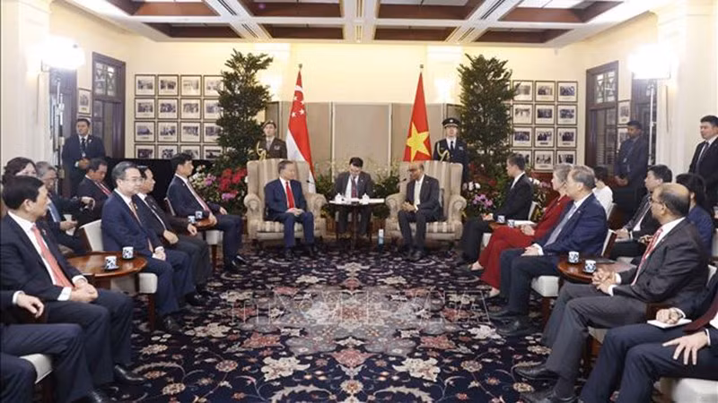 vna-potal-le-don-tong-bi-thu-chu-tich-nuoc-to-lam-va-phu-nhan-tham-cap-nha-nuoc-toi-singapore-stand-1.jpg