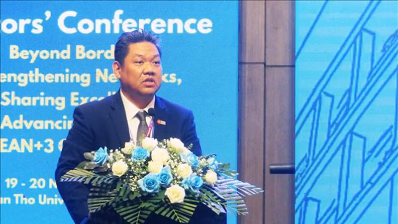 vna-potal-hoi-nghi-hieu-truong-asean3-stand-1.jpg