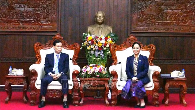 vna-potal-viet-nam-lao-tang-cuong-hop-tac-thuc-day-thong-tin-tuyen-truyen-stand-1.jpg