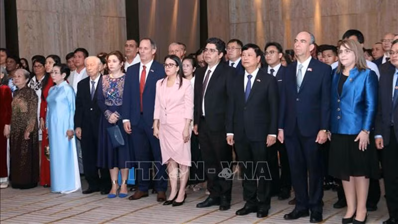 Делегаты присутствуют на церемонии. Фото: ВИА