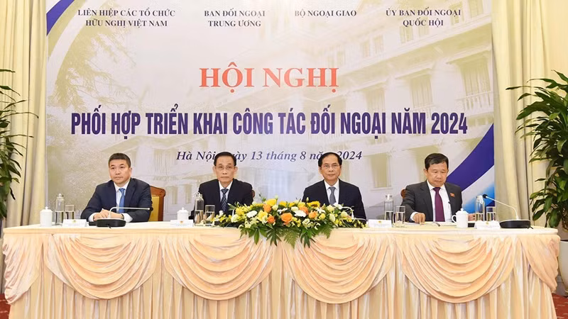 Сопредседатели конференции. Фото: dangcongsan.vn