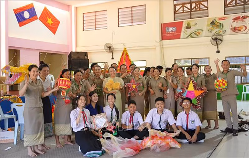 anh-02-388.jpg
