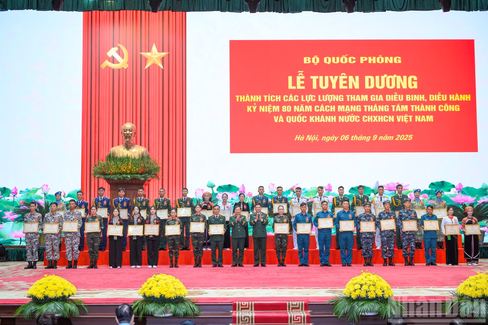 anh-04-5358.jpg