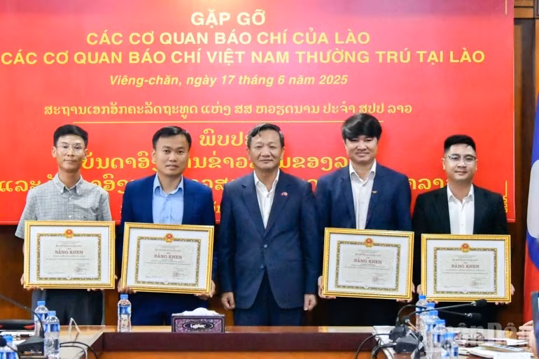 anh-03-4859.jpg