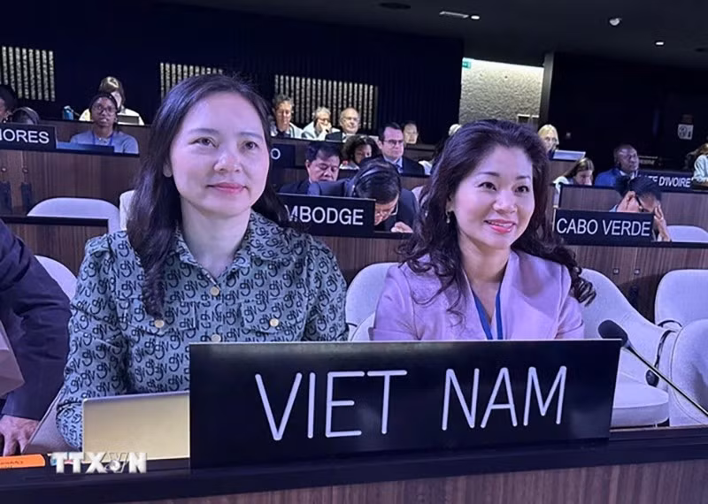 anh-04-3987.jpg