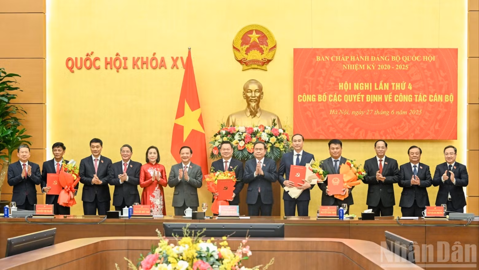 anh-02-2229.jpg