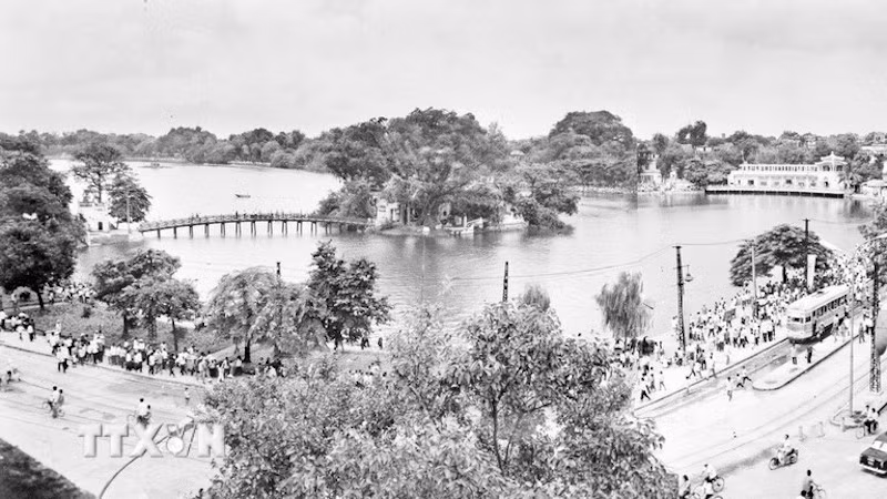 ho-hoan-kiem-ho-guom-bo-ho-4.jpg