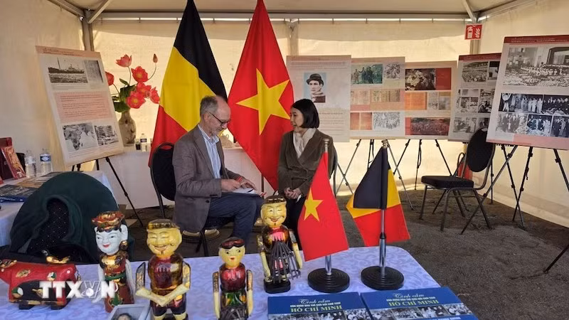 Стенд Вьетнама на фестивале «ManiFiesta». Фото : ВИА.