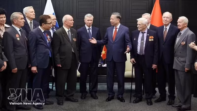 Генеральный секретарь ЦК КПВ, Президент Вьетнама То Лам принимает делегацию Общества ветеранов России и Общества российско-вьетнамской дружбы. Фото: ВИА 