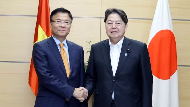 gap-chanh-van-phong-noi-cac-nhat-ban-1757509749862157997267.jpg