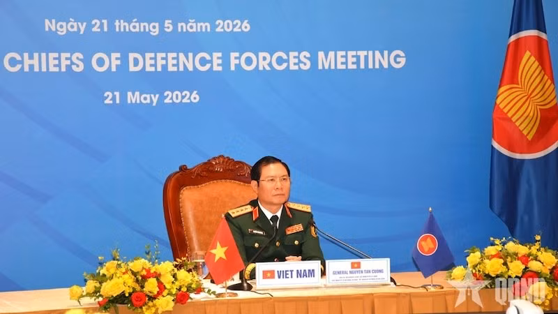 Генерал армии Нгуен Тан Кыонг на совещании. Фото: qdnd.vn