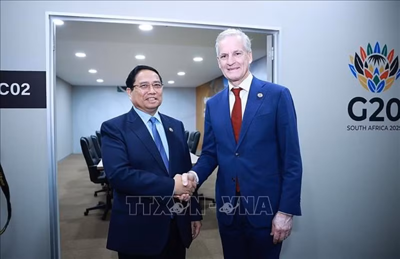 anh-03-7825.jpg