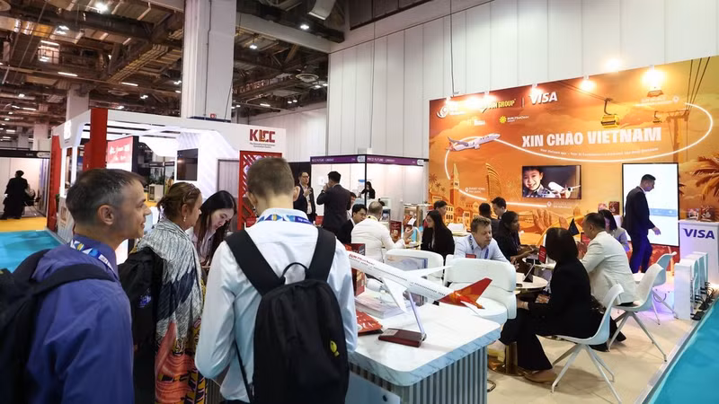 Стенд Sun Group постоянно посещали многочисленные байеры, туристические компании и международные партнеры. Фото: Оргкомитет