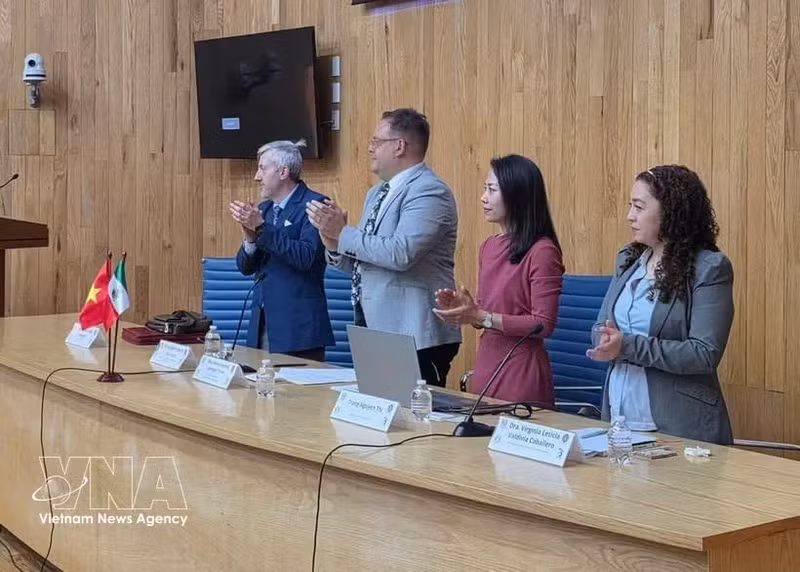 Руководитель Торгового представительства Вьетнама в Мексике Нгуен Тхи Чанг на мероприятии. (Фото: ВИА)