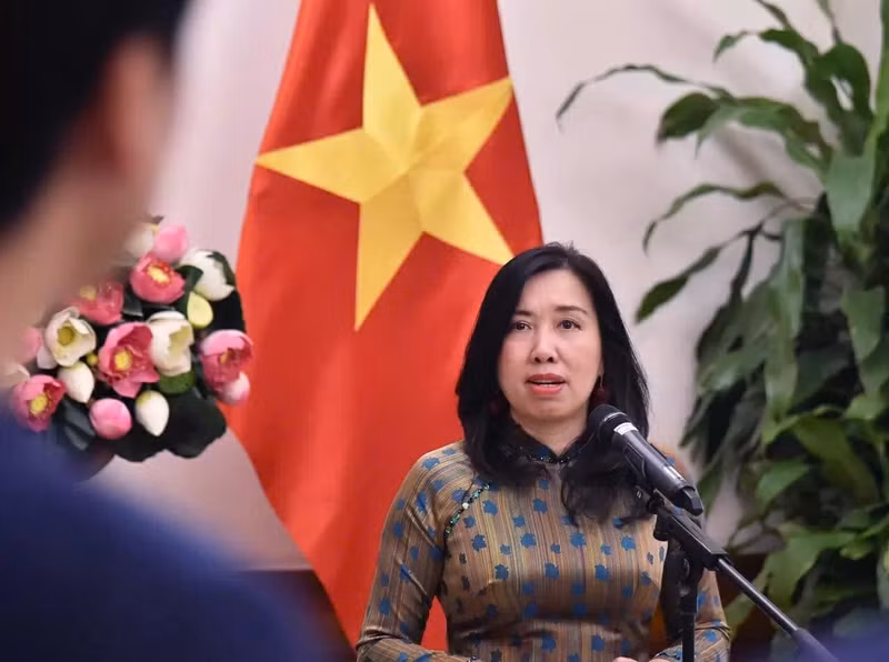 anh-24-quan-he-eu.jpg